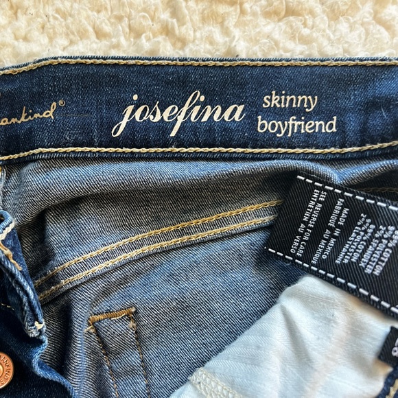 7 for all Mankind Josefina skinny boyfriend jeans; size 28; great condition! - Picture 5 of 10